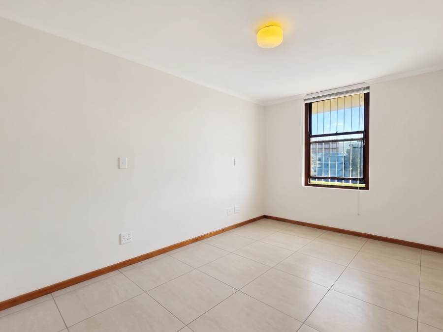 3 Bedroom Property for Sale in Zonnebloem Western Cape